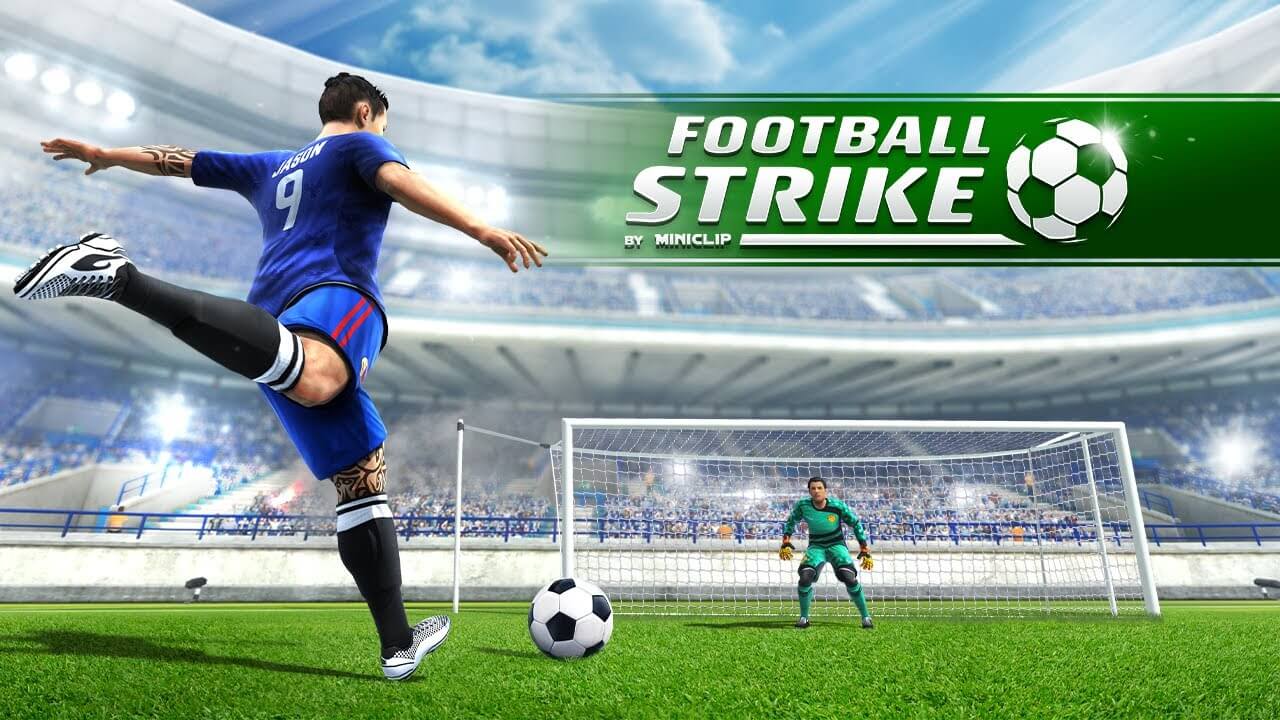 A soccer player taking a curved free kick in a crowded stadium in the game Football Strike.